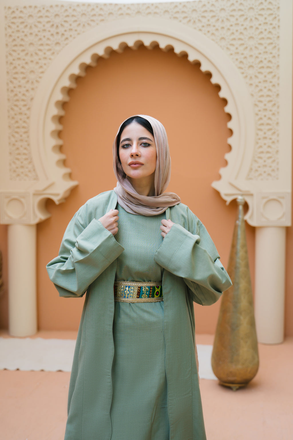 LINEN OLIVE KAFTAN WITH LINED BASIC