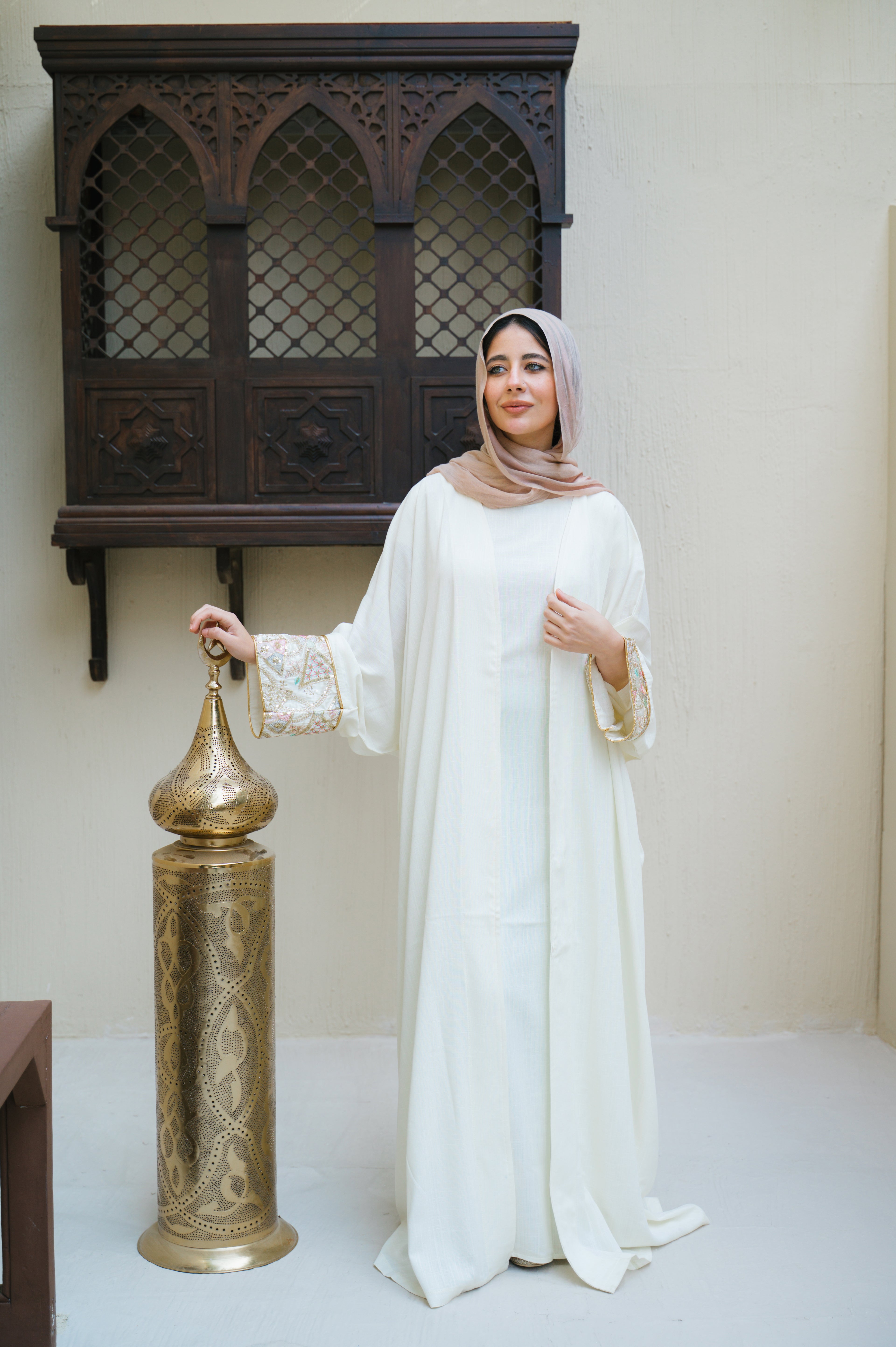 LINEN OFF-WITHE ABAYA WITH LINED BASIC