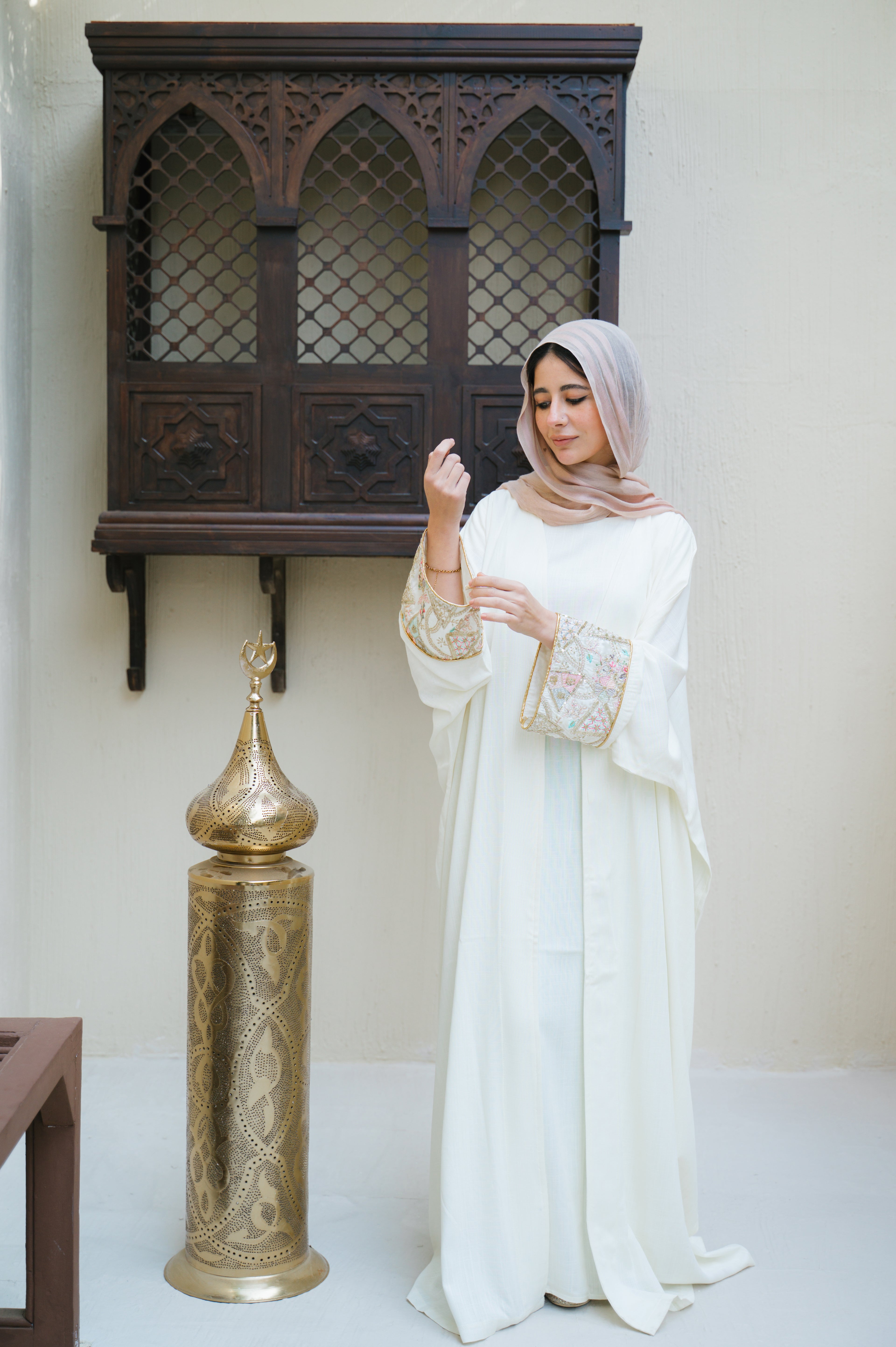LINEN OFF-WITHE ABAYA WITH LINED BASIC